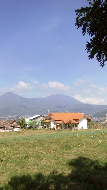 Shanty'S House Batu  Exterior photo
