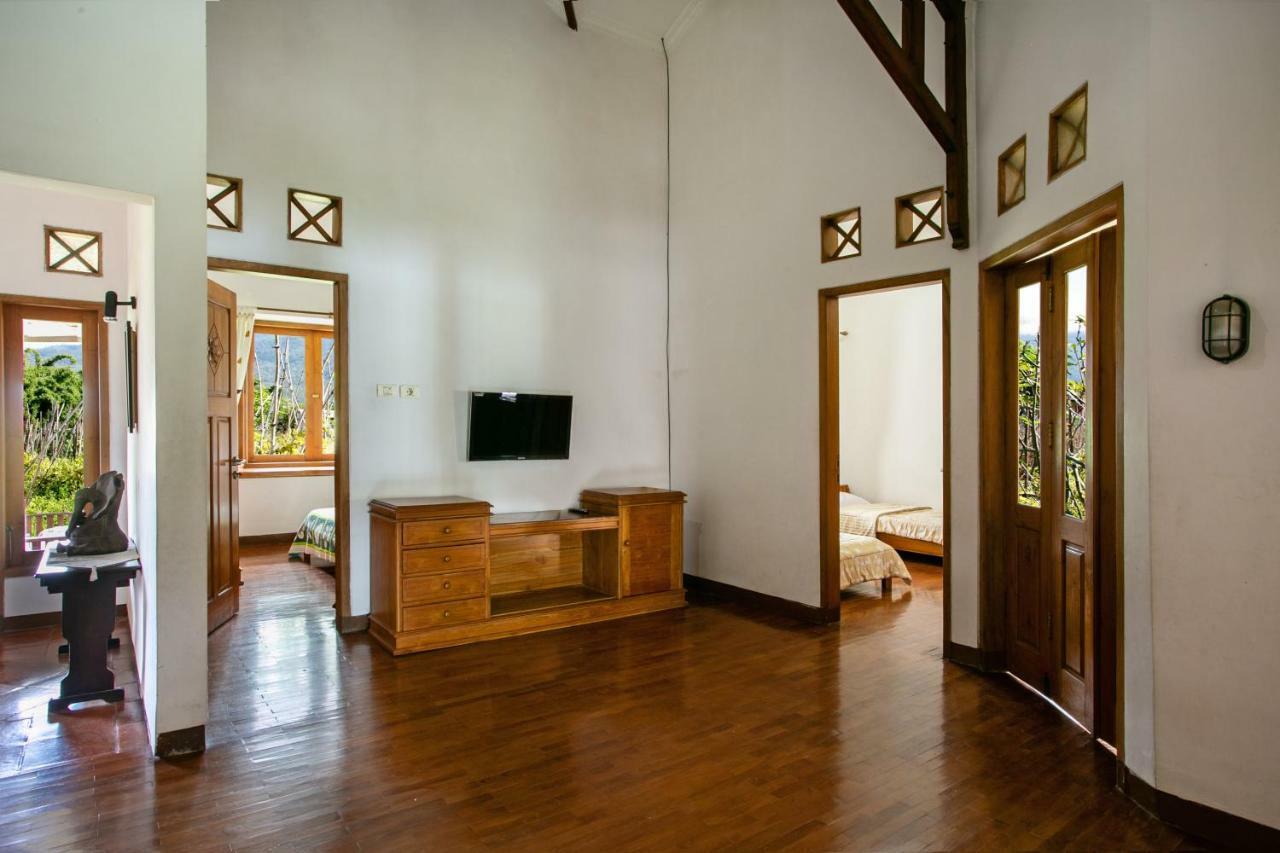 Shanty'S House Batu  Exterior photo