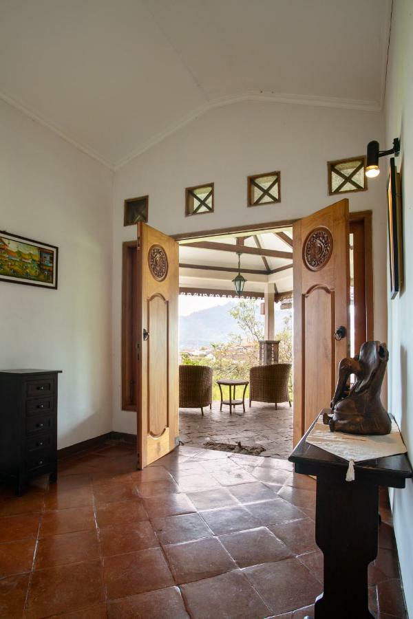 Shanty'S House Batu  Exterior photo